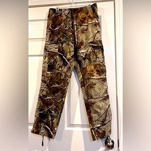 Women’s small camo pants